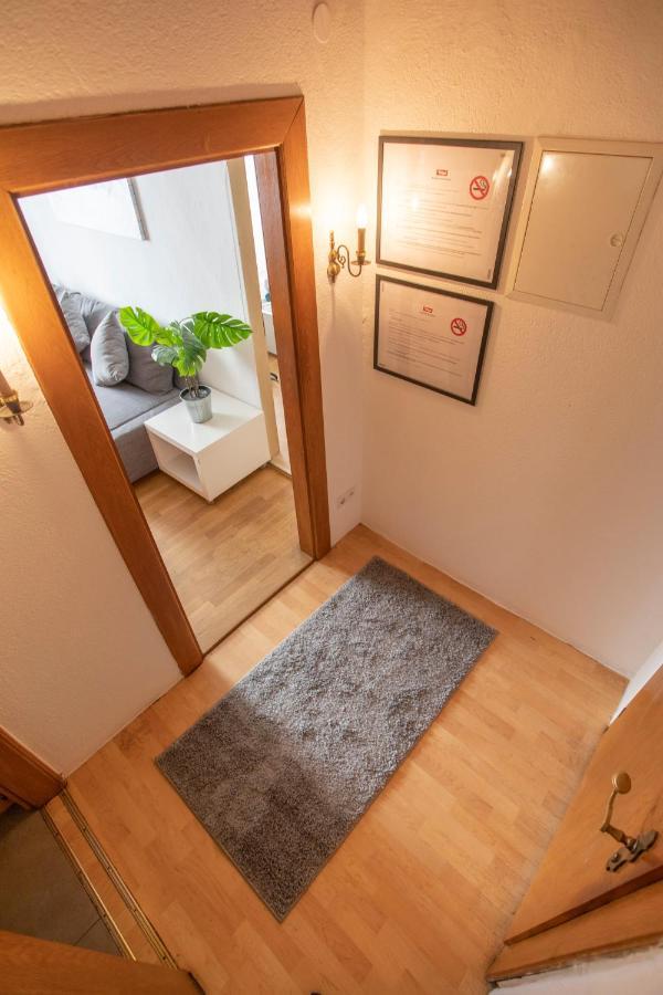 Traditional Old Town Apartment Hall in Tirol Bagian luar foto